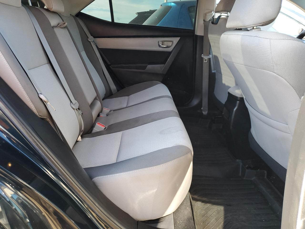 2018 Toyota Corolla - Image 10