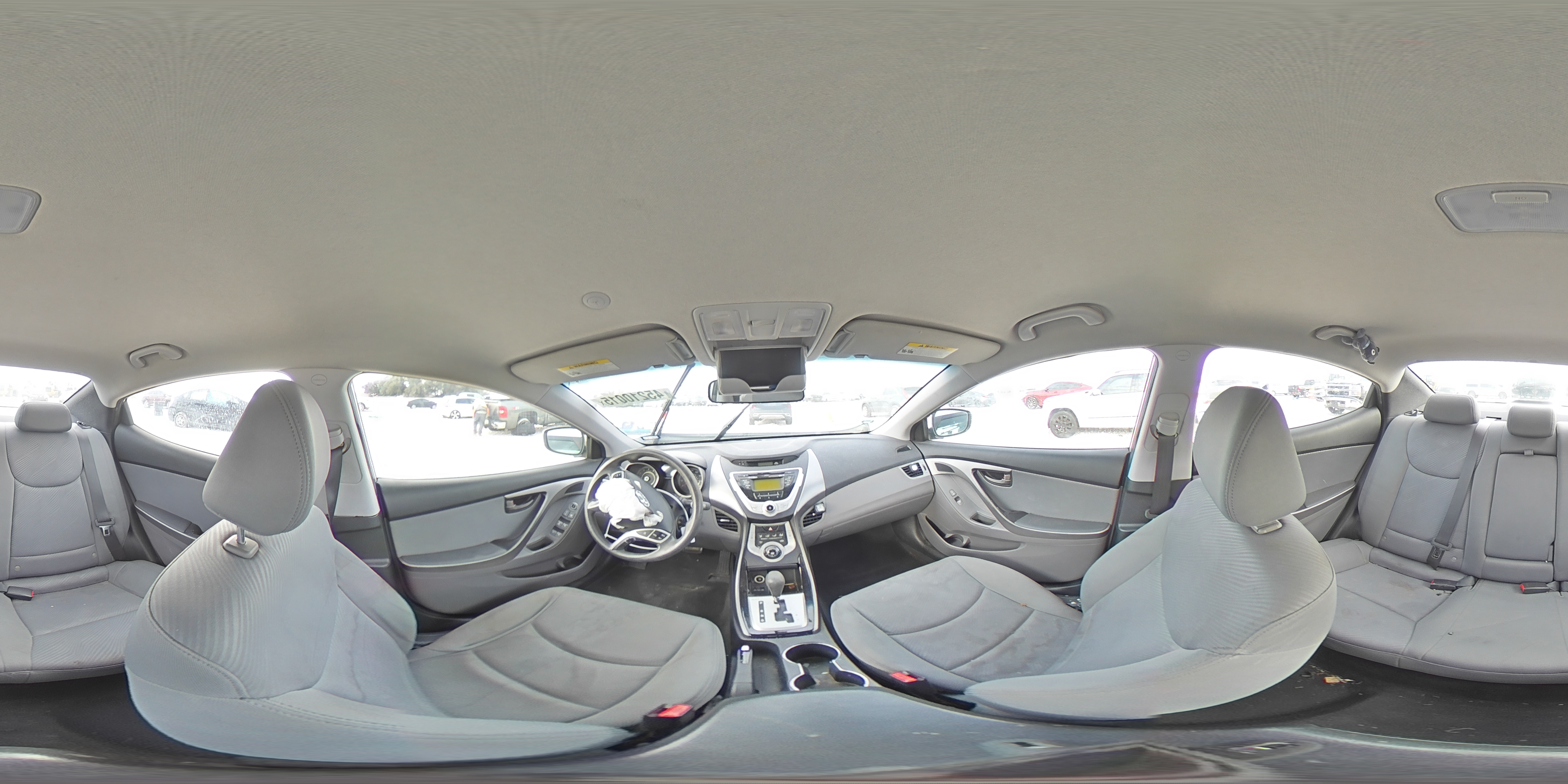 2012 Hyundai Elantra - Image 13