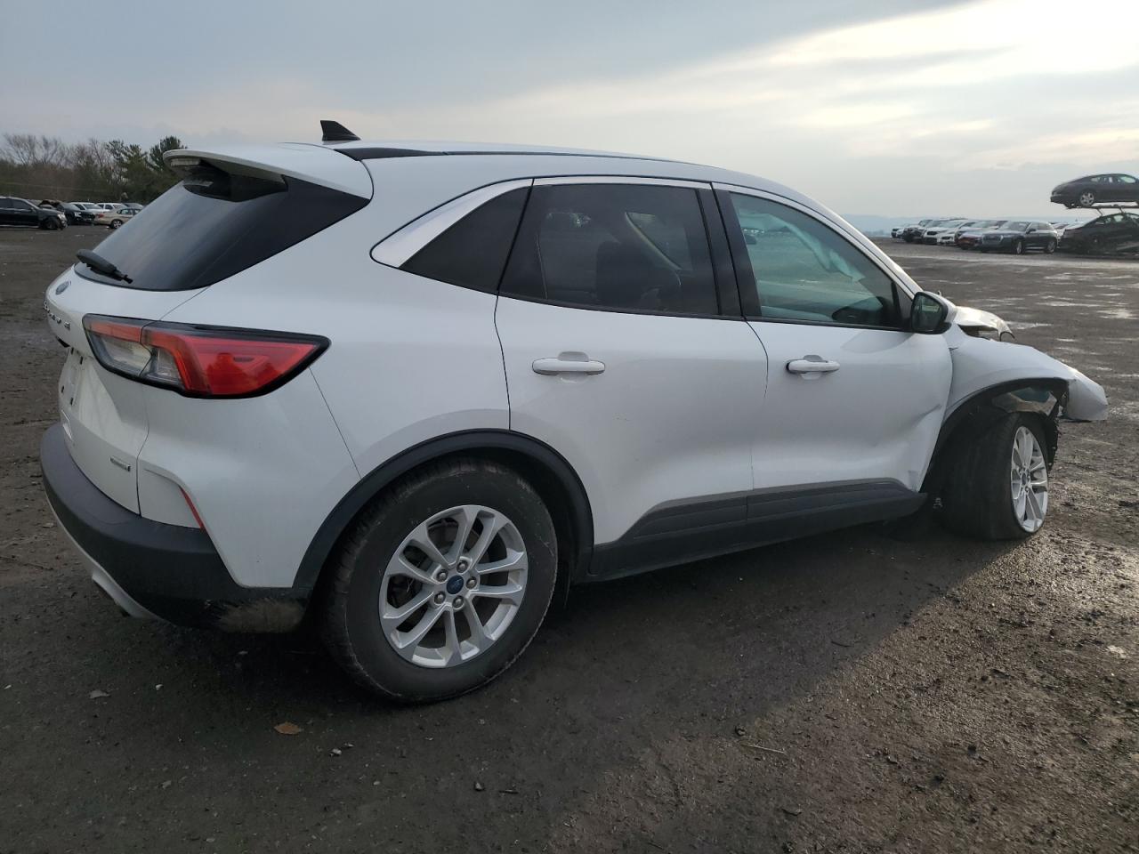 2020 Ford Escape - Image 3