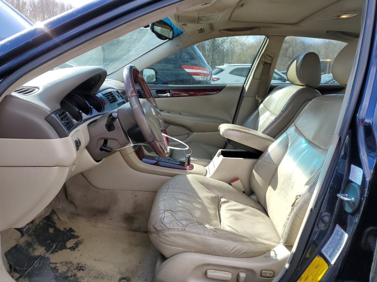 2002 Lexus ES - Image 7