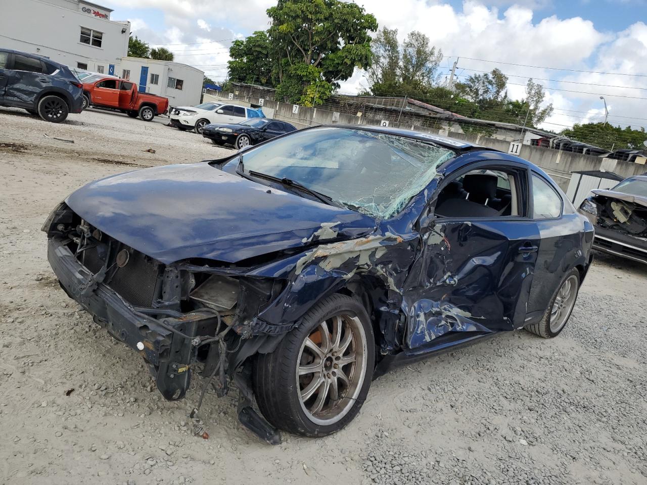 2008 Toyota Scion Tc for Sale in Opa Locka, FL - Side