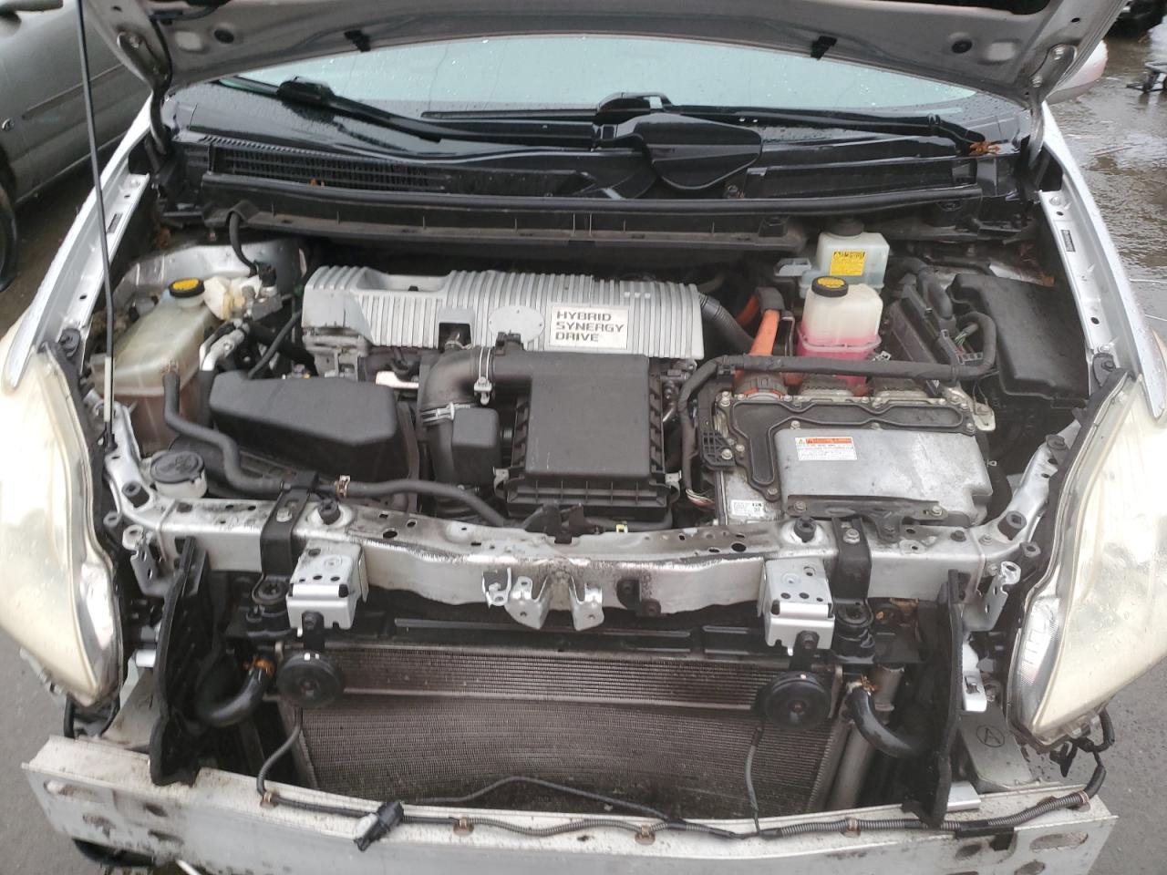 2012 Toyota Prius - Image 11