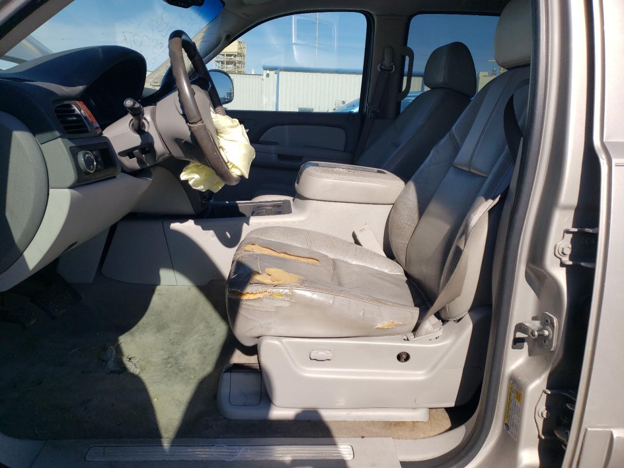 2007 Chevrolet Tahoe - Image 7