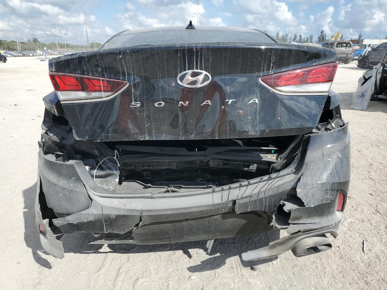 2018 Hyundai Sonata - Image 6