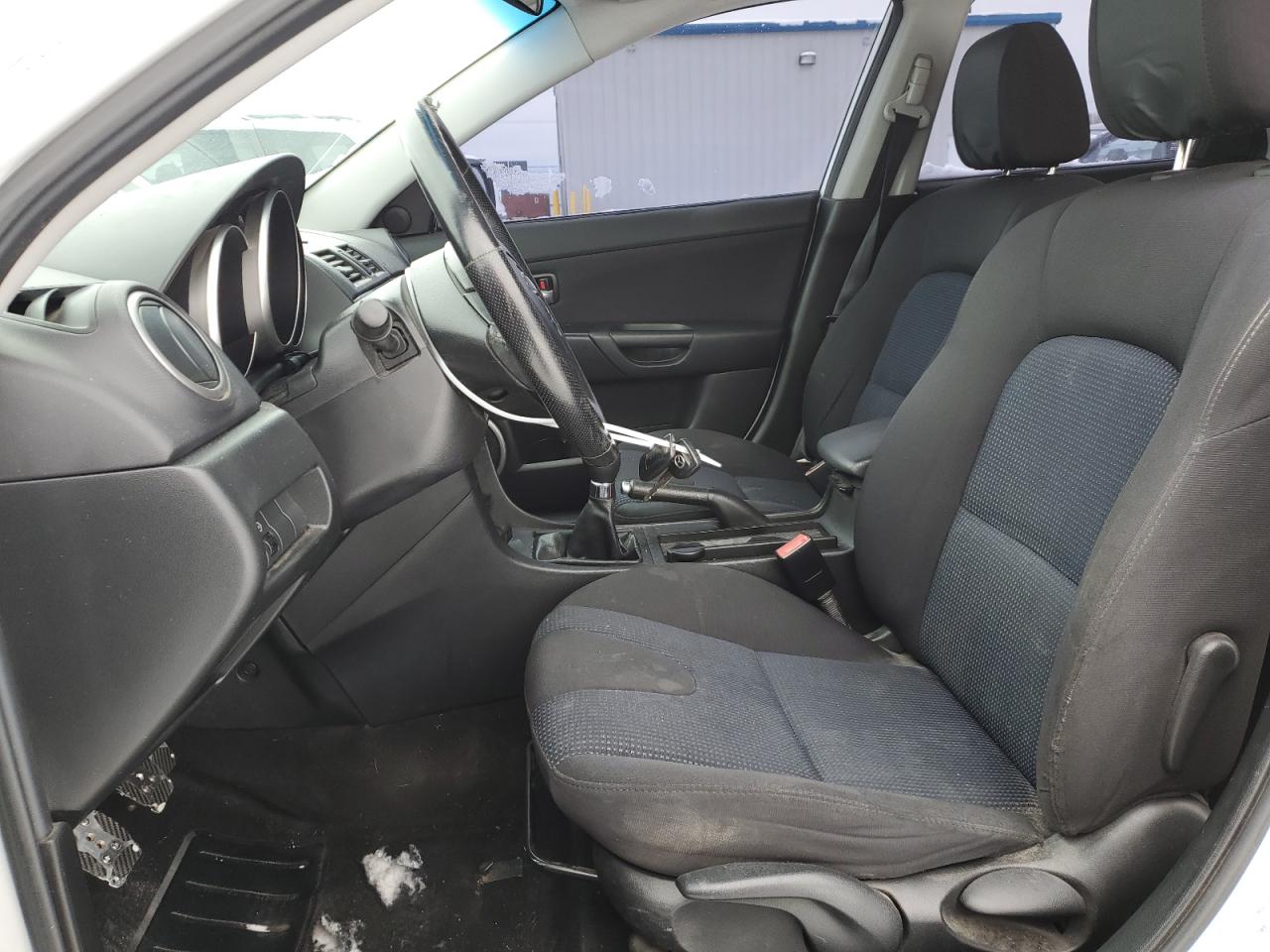 2004 Mazda 3 - Image 7