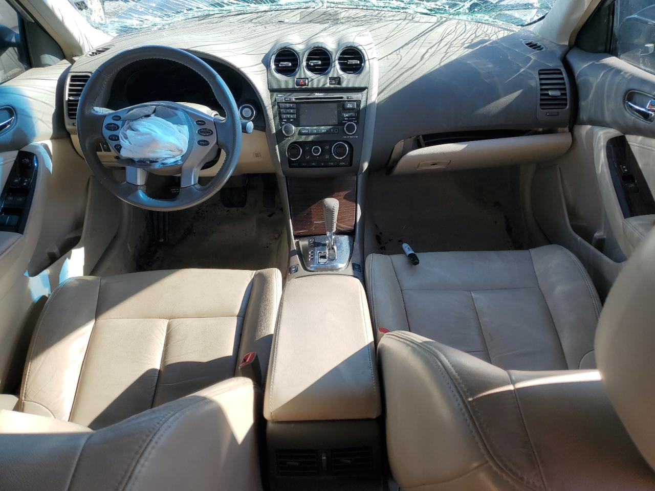 2011 Nissan Altima - Image 8