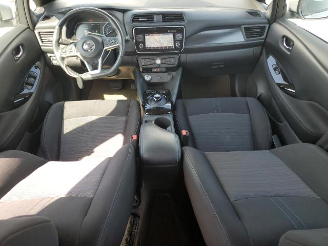  NISSAN LEAF 2018 Srebrny