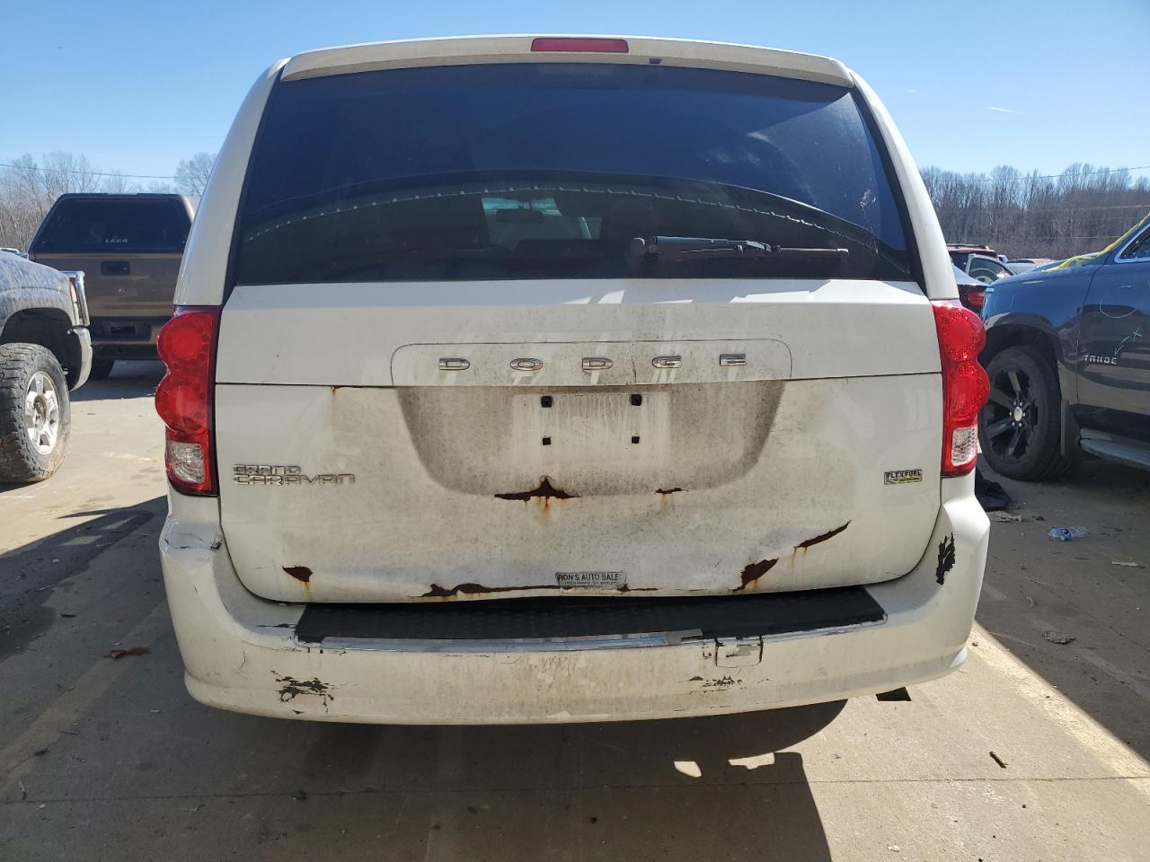 2014 Dodge Caravan - Image 6