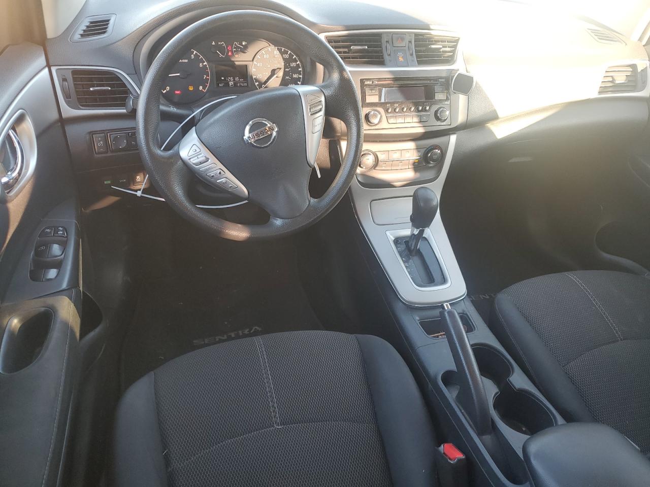 2015 Nissan Sentra - Image 8