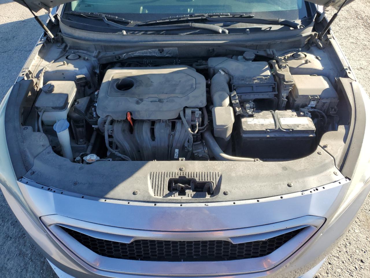 2015 Hyundai Sonata - Image 11