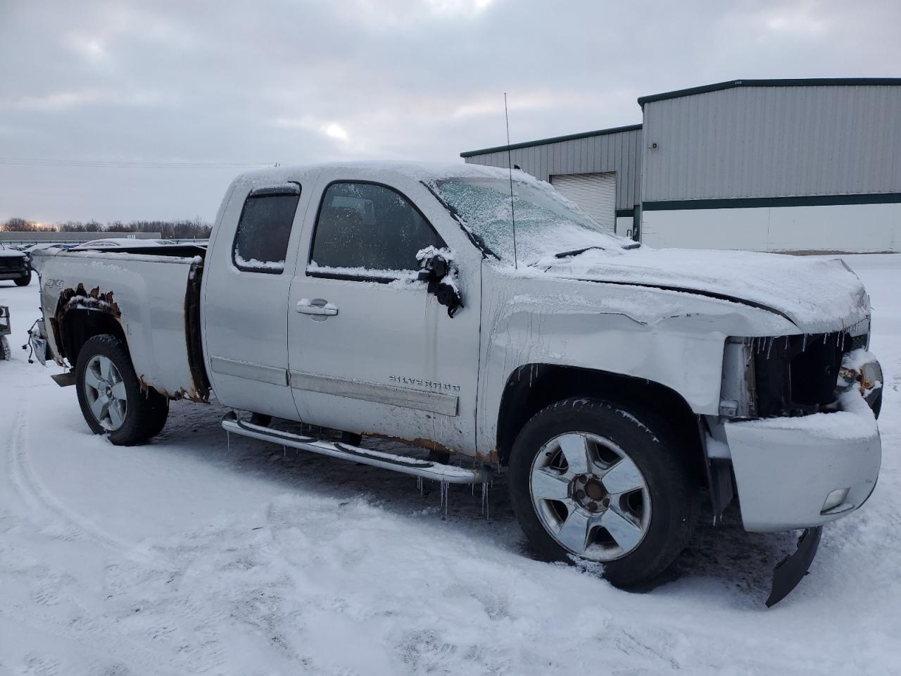 2011 Chevrolet Silverado - Image 4
