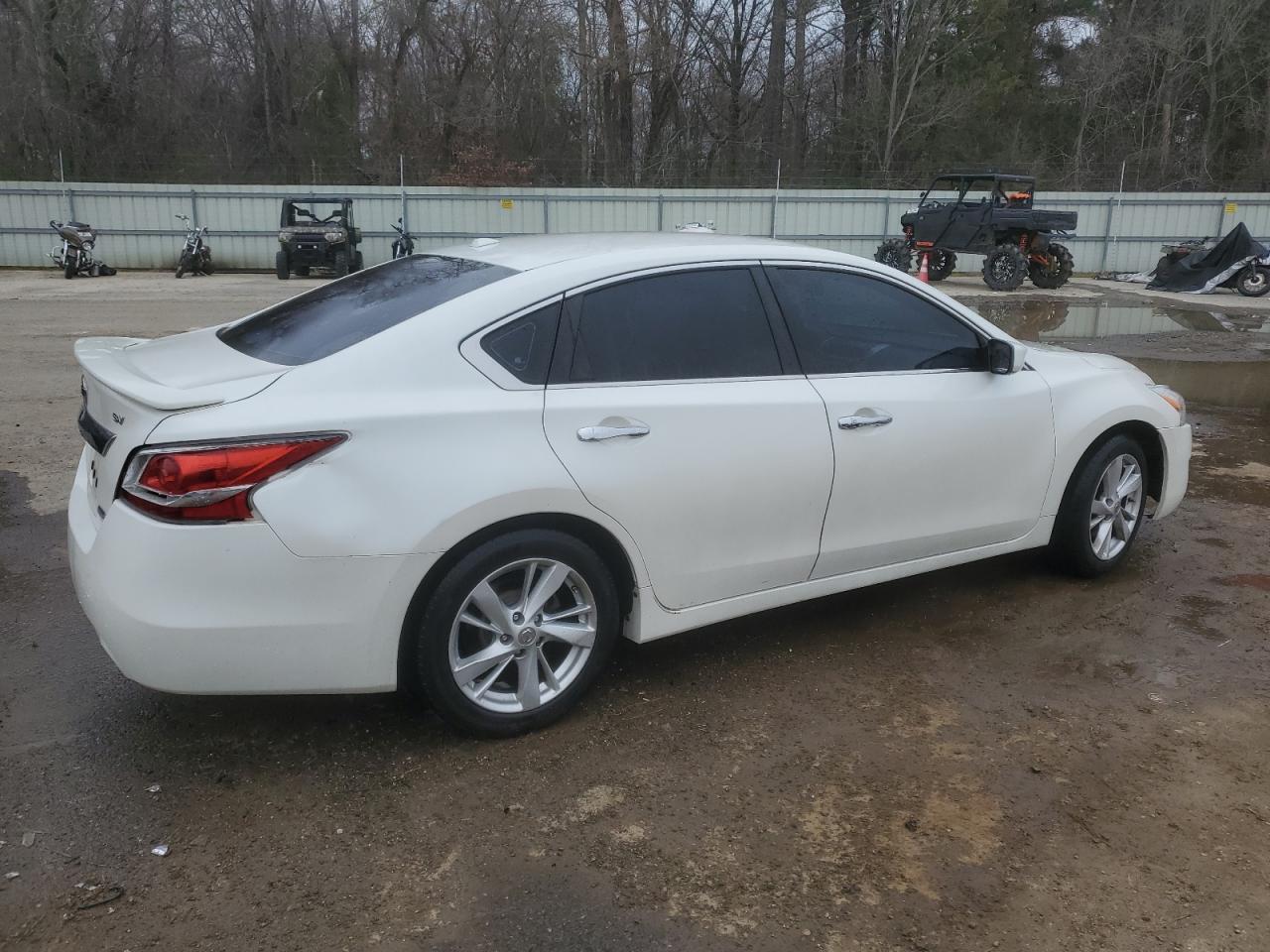2013 Nissan Altima - Image 3