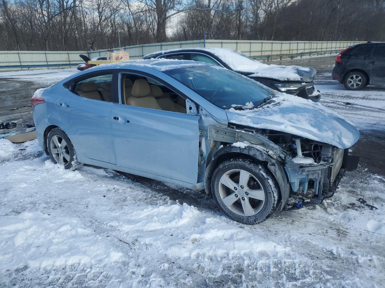 2013 Hyundai Elantra - Image 4