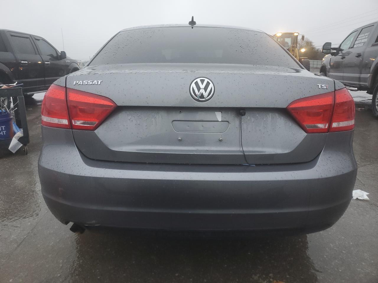 2015 Volkswagen Passat - Image 6