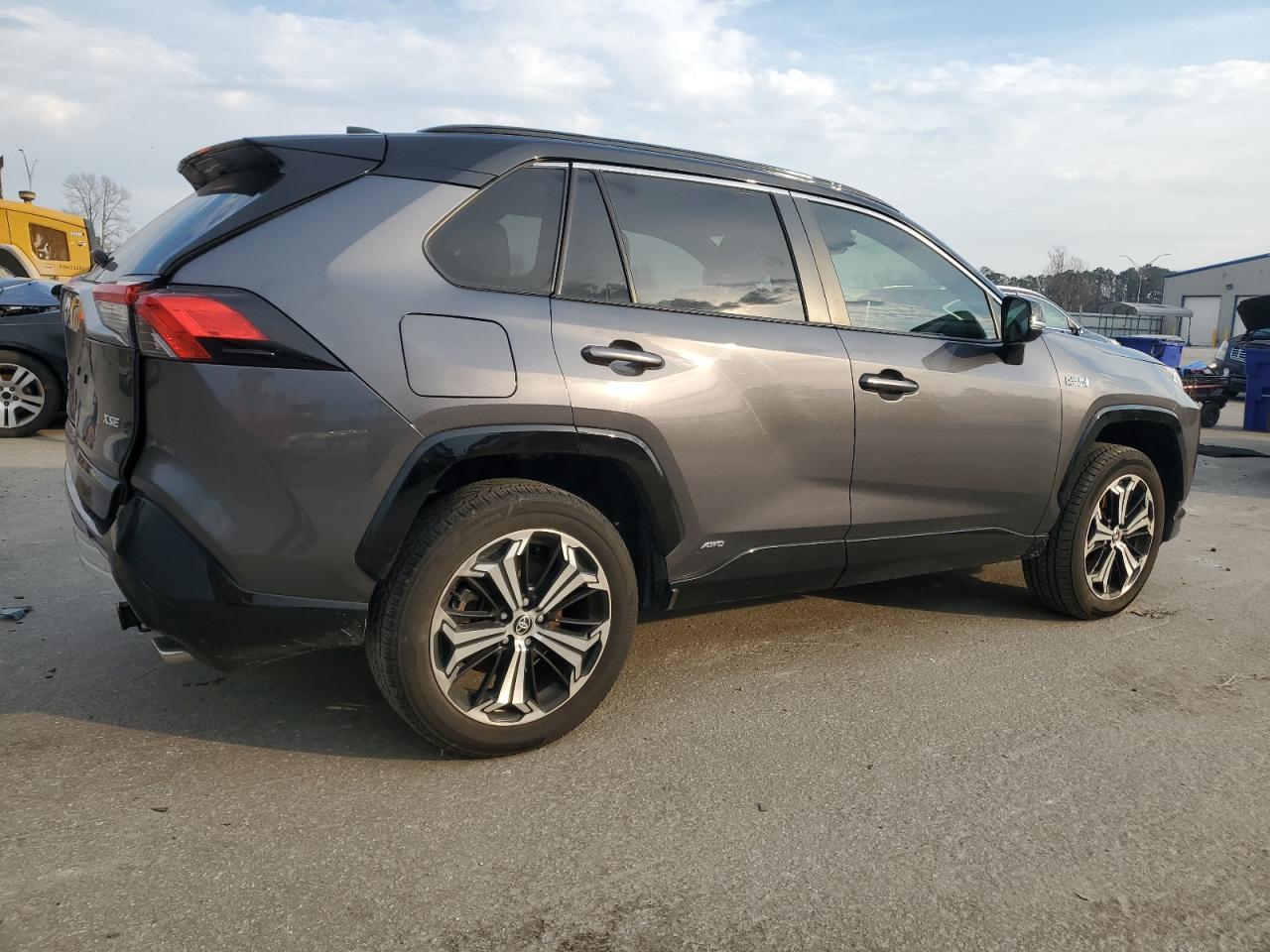 2021 Toyota RAV 4 - Image 3