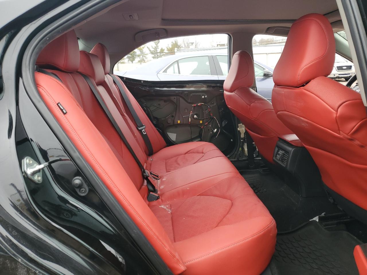 2021 Toyota Camry - Image 10