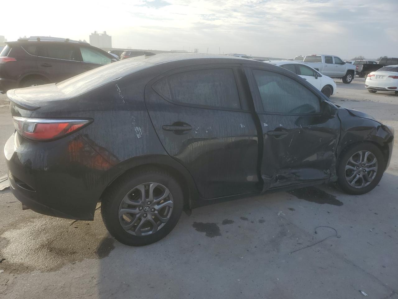 2019 Toyota Yaris - Image 3