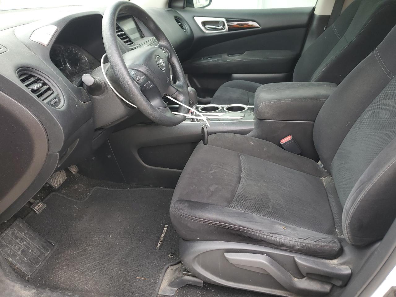 2015 Nissan Pathfinder - Image 7