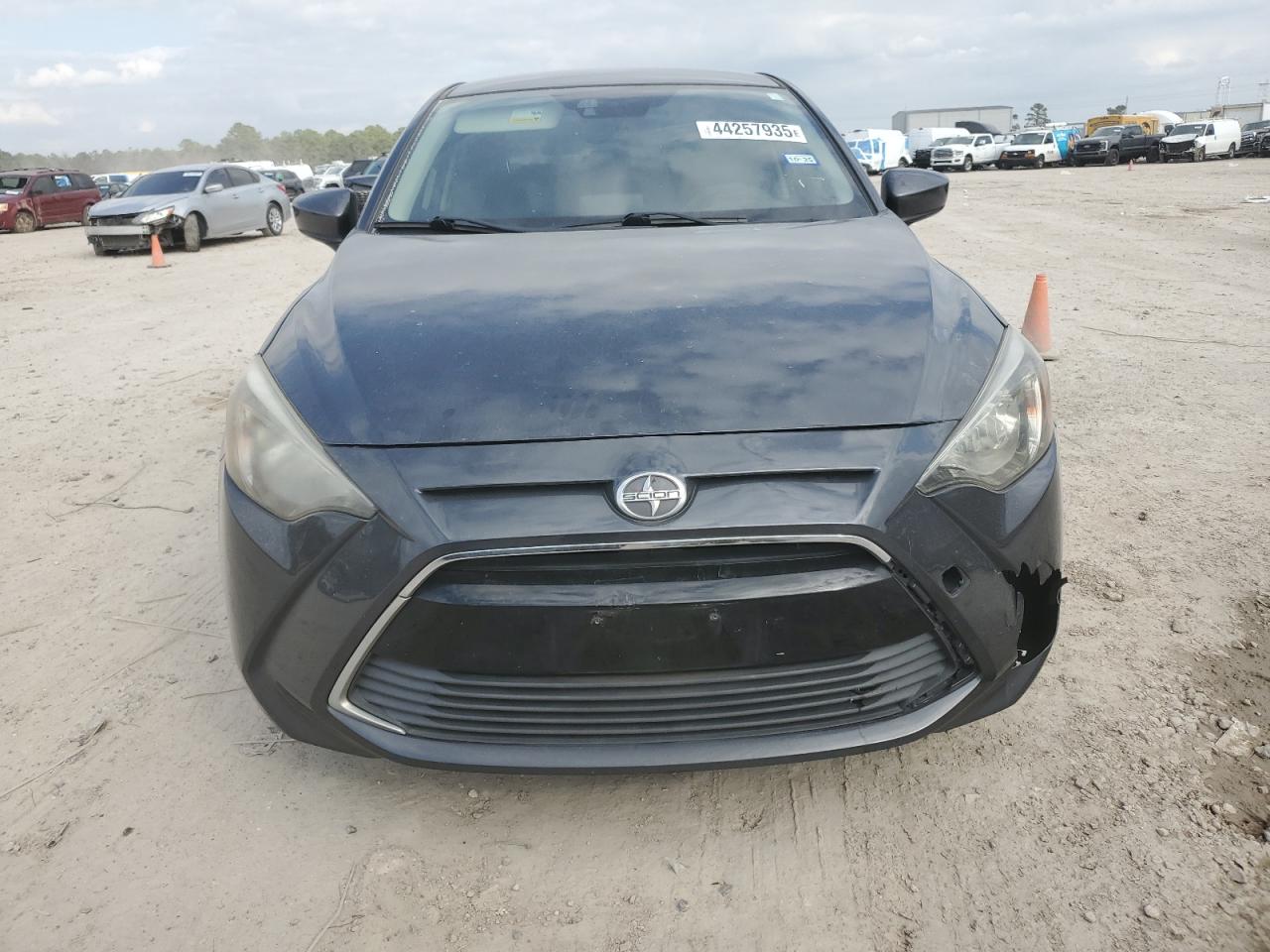 2016 Scion iA - Image 5