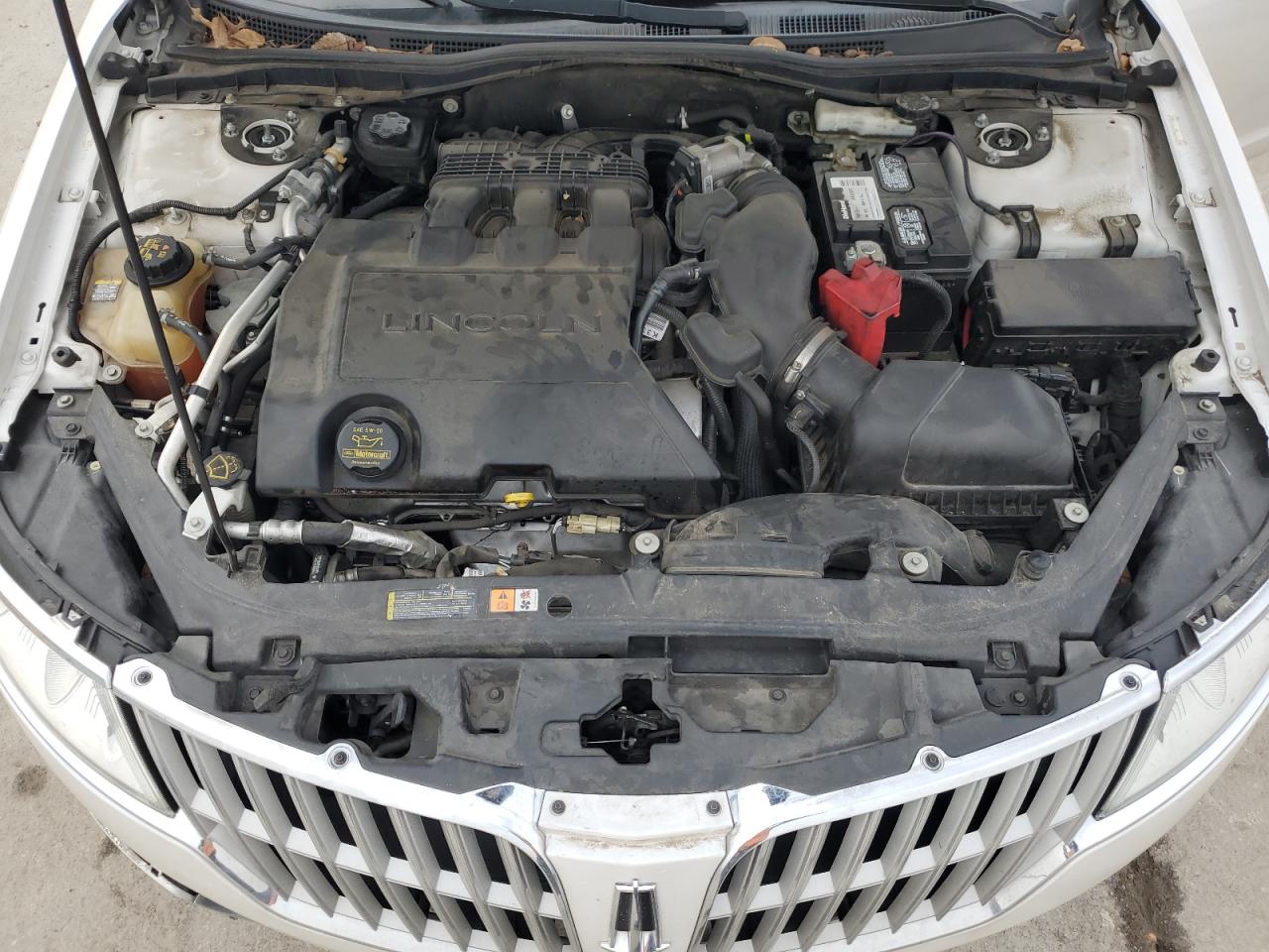 2012 Lincoln MKZ - Image 11