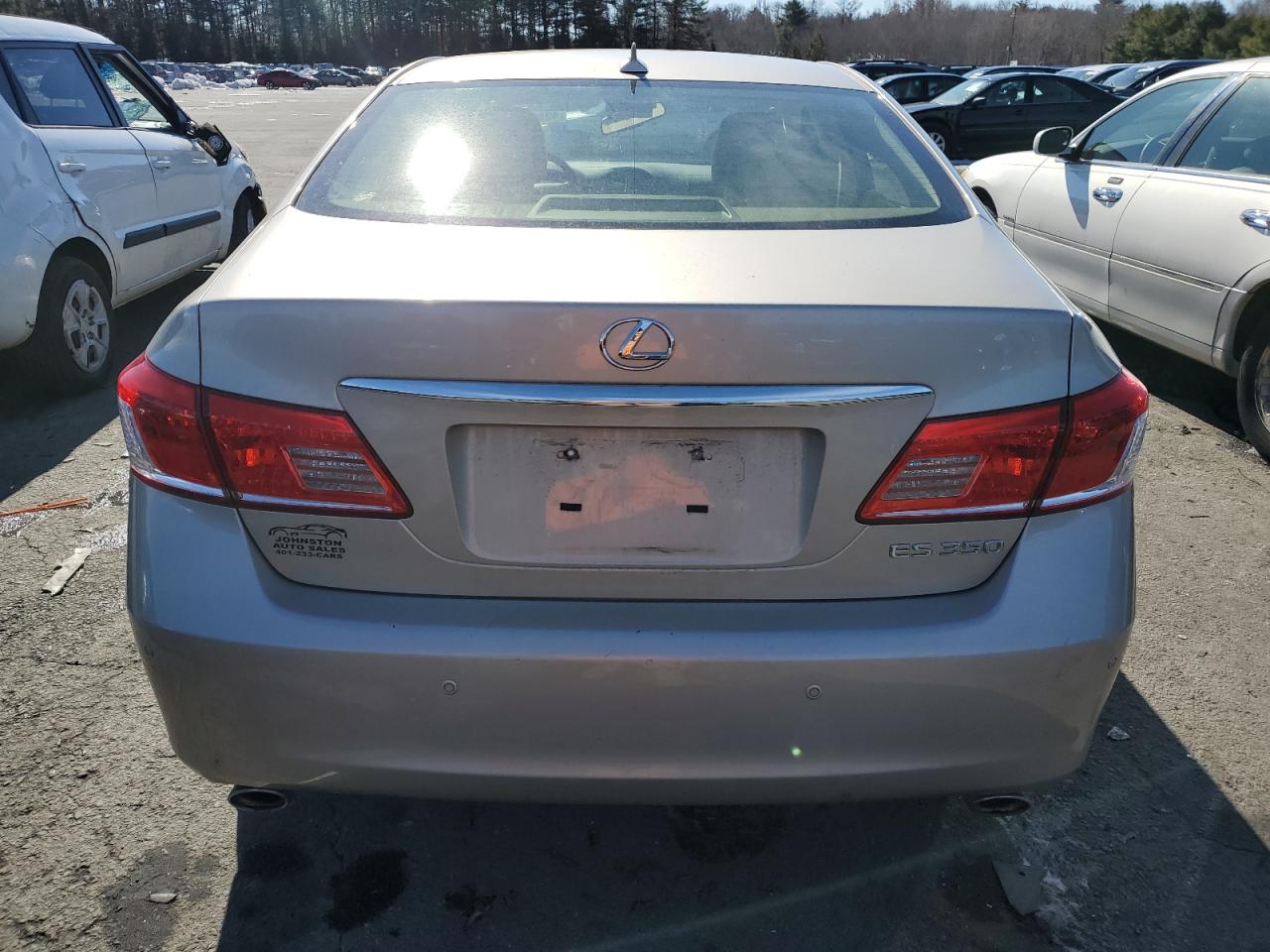 2012 Lexus ES - Image 6