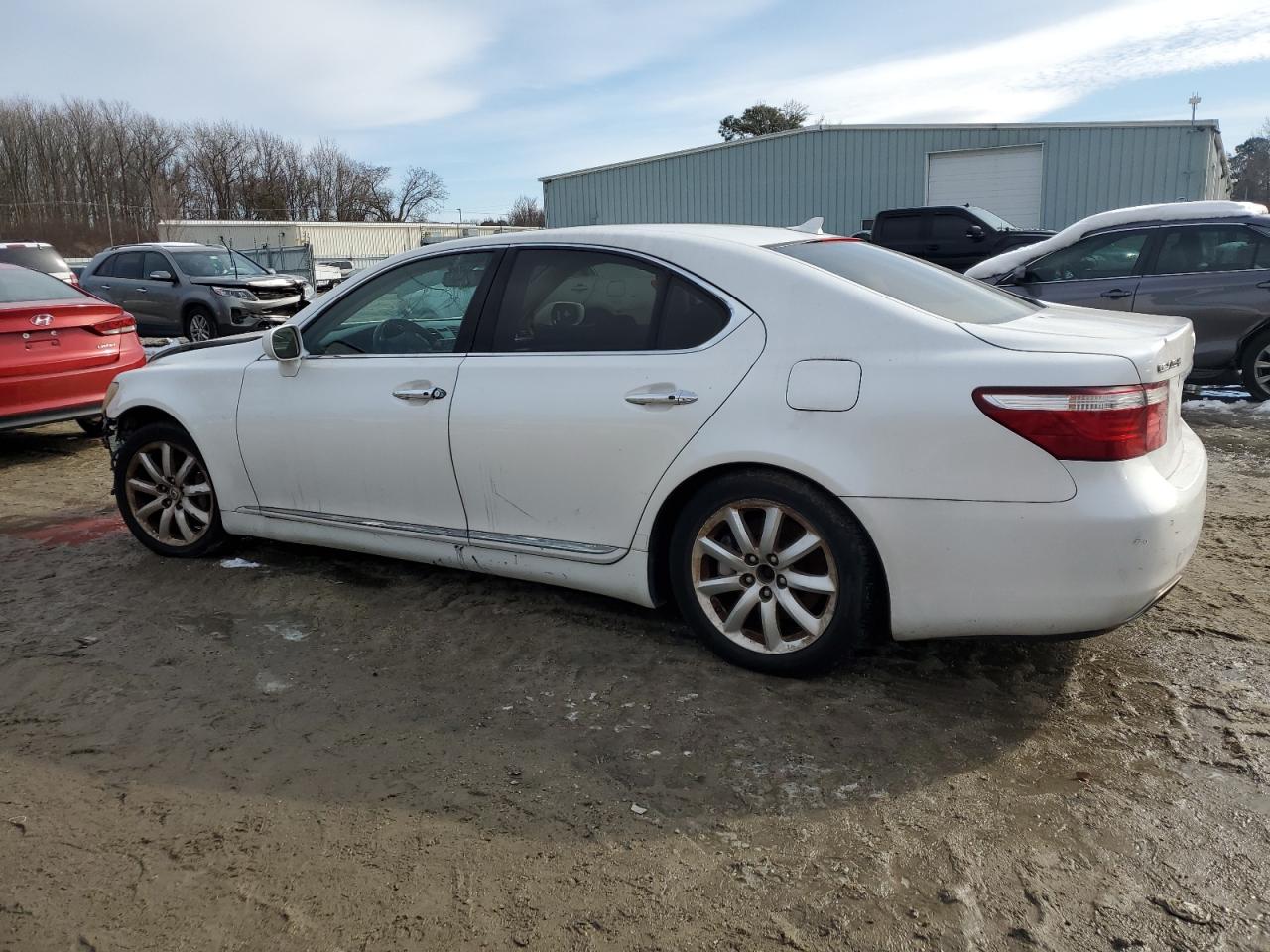 2009 Lexus LS - Image 2