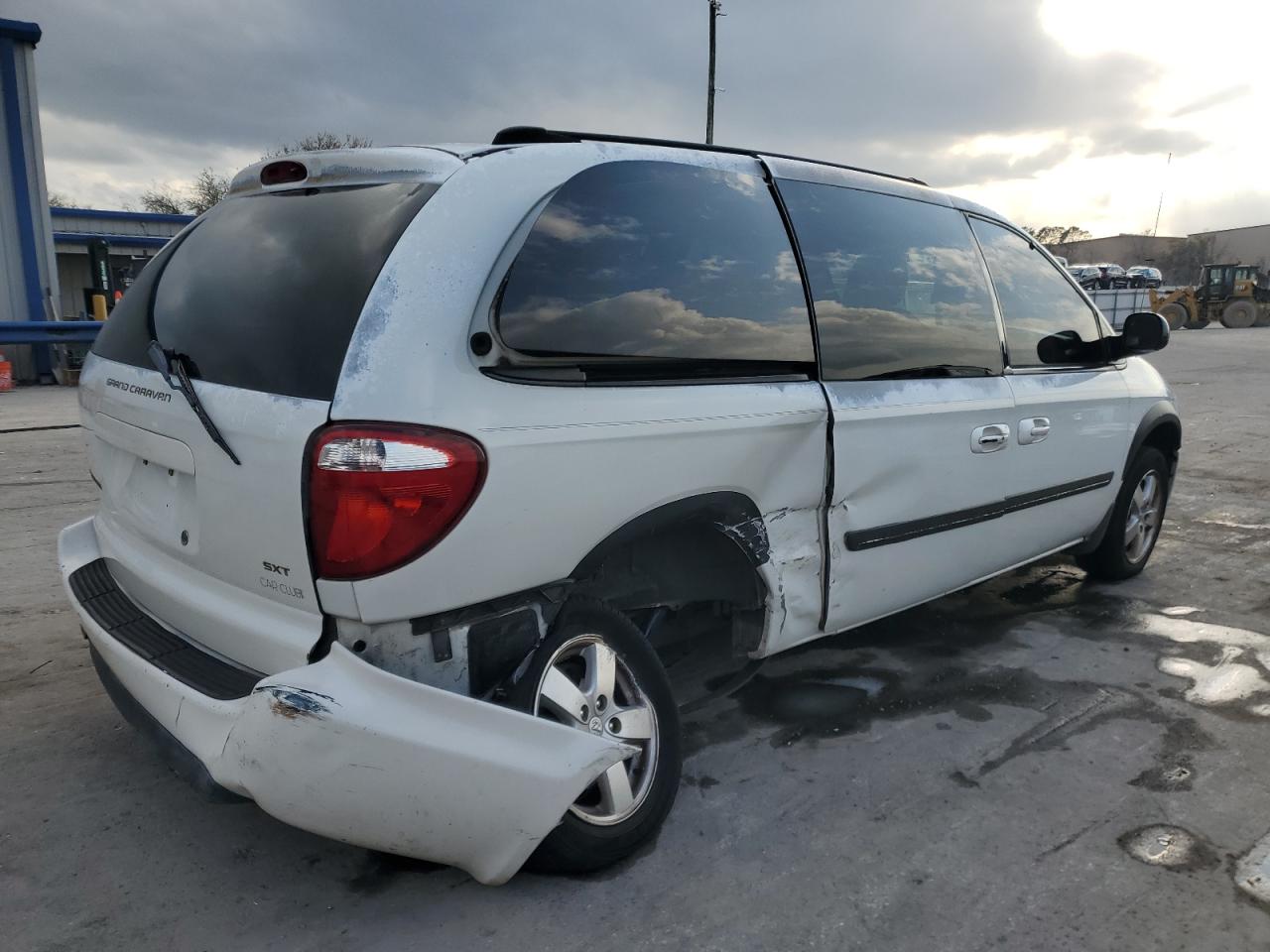 2005 Dodge Caravan - Image 3