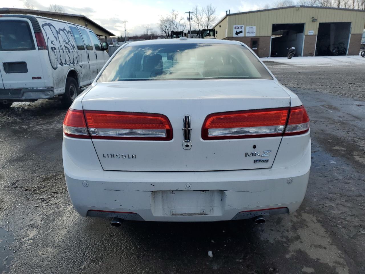 2010 Lincoln MKZ - Image 6