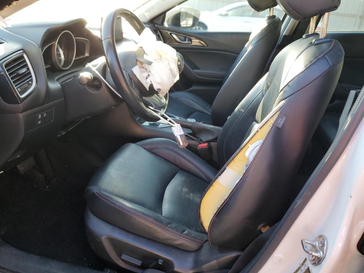 2014 Mazda 3 - Image 7