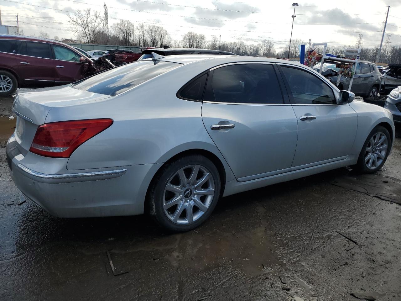 2013 Hyundai Equus - Image 3