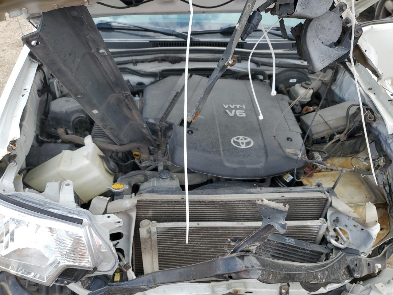 2013 Toyota Tacoma - Image 11