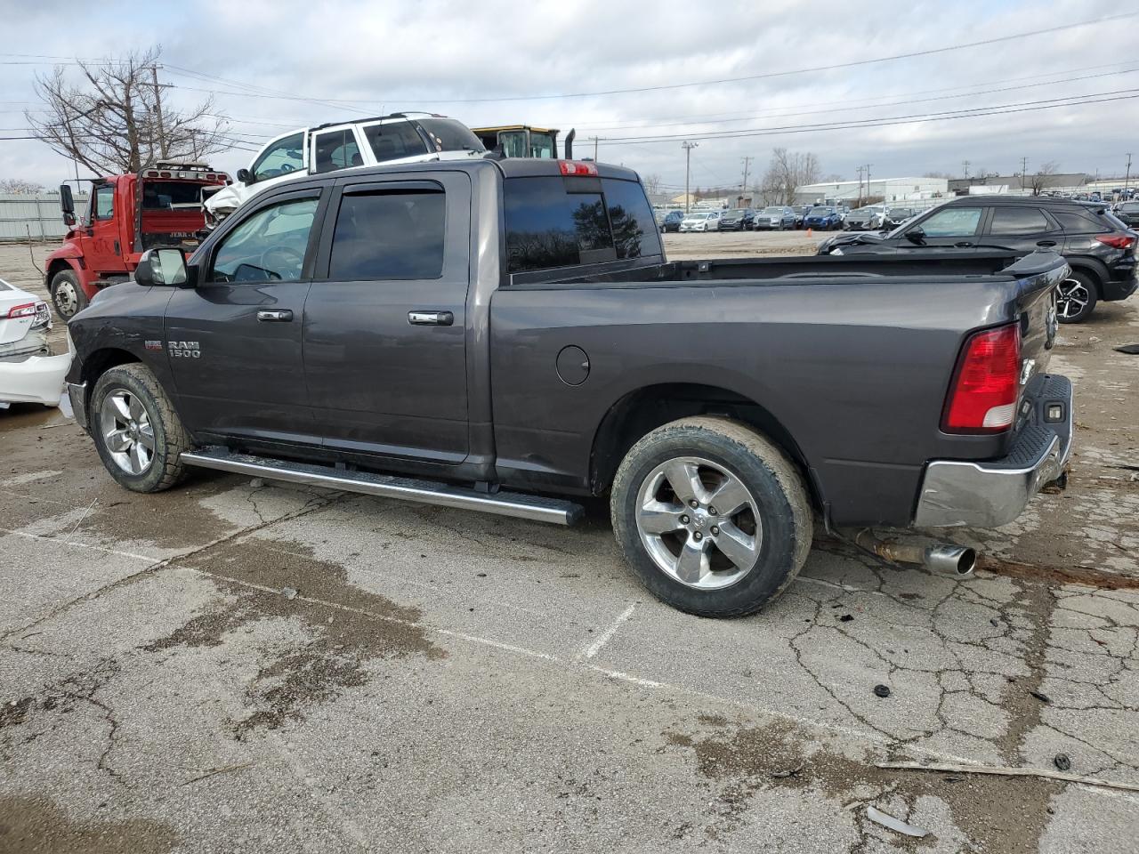 2016 RAM 1500 - Image 2