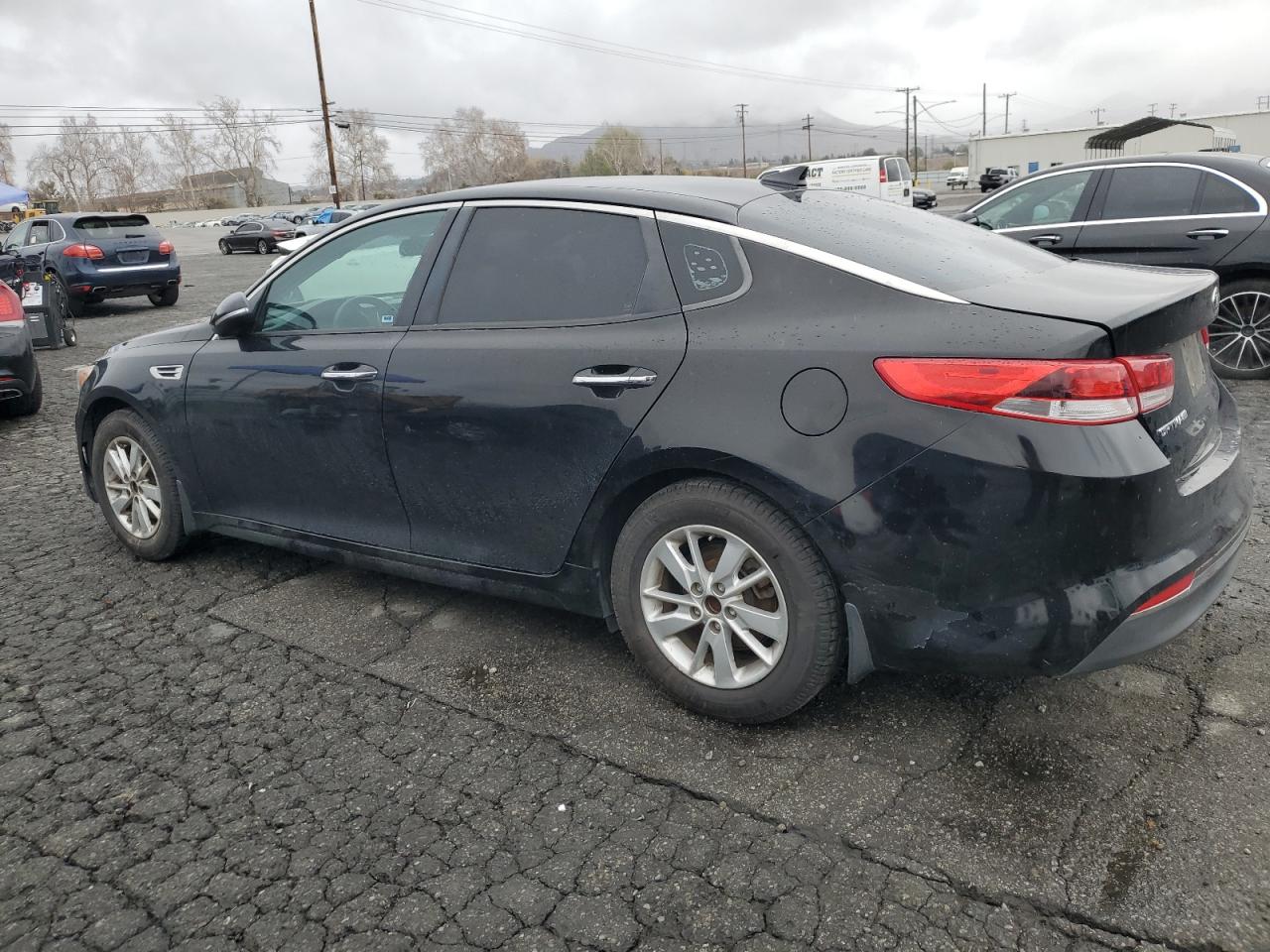 2016 Kia Optima - Image 2