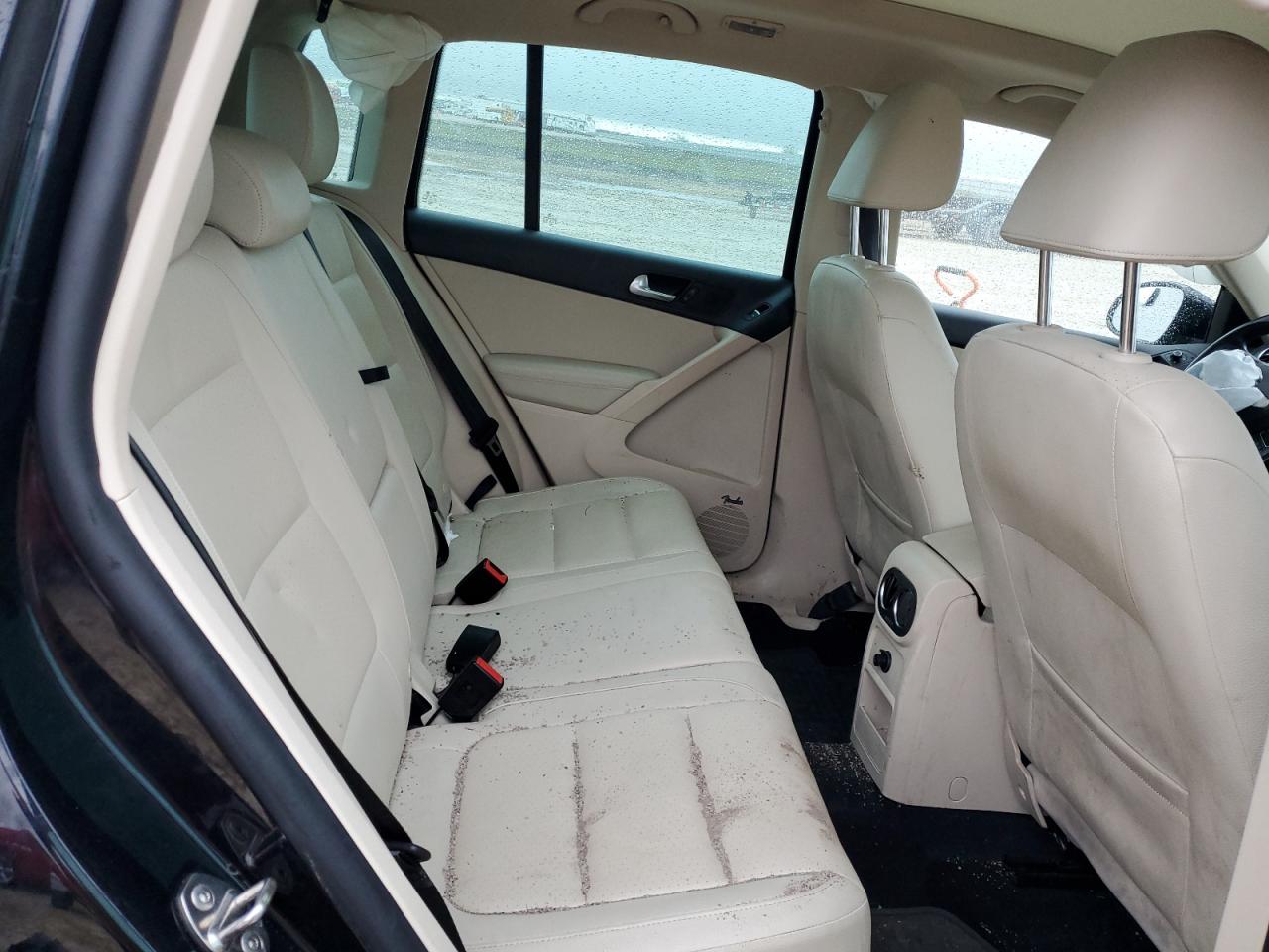2016 Volkswagen Tiguan - Image 11