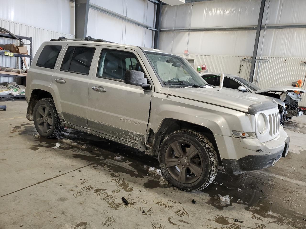2014 Jeep Liberty (Patriot) - Image 4