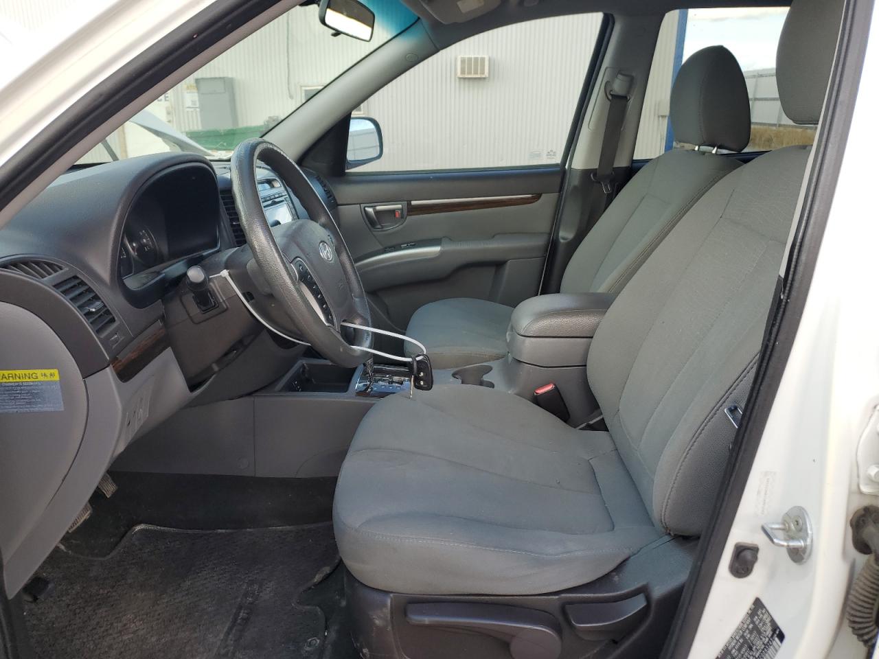2012 Hyundai Santa Fe - Image 7
