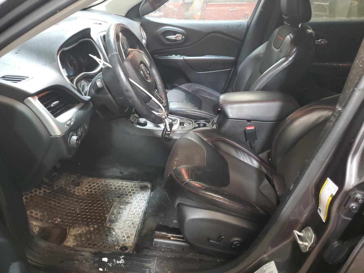 2015 Jeep Cherokee - Image 7