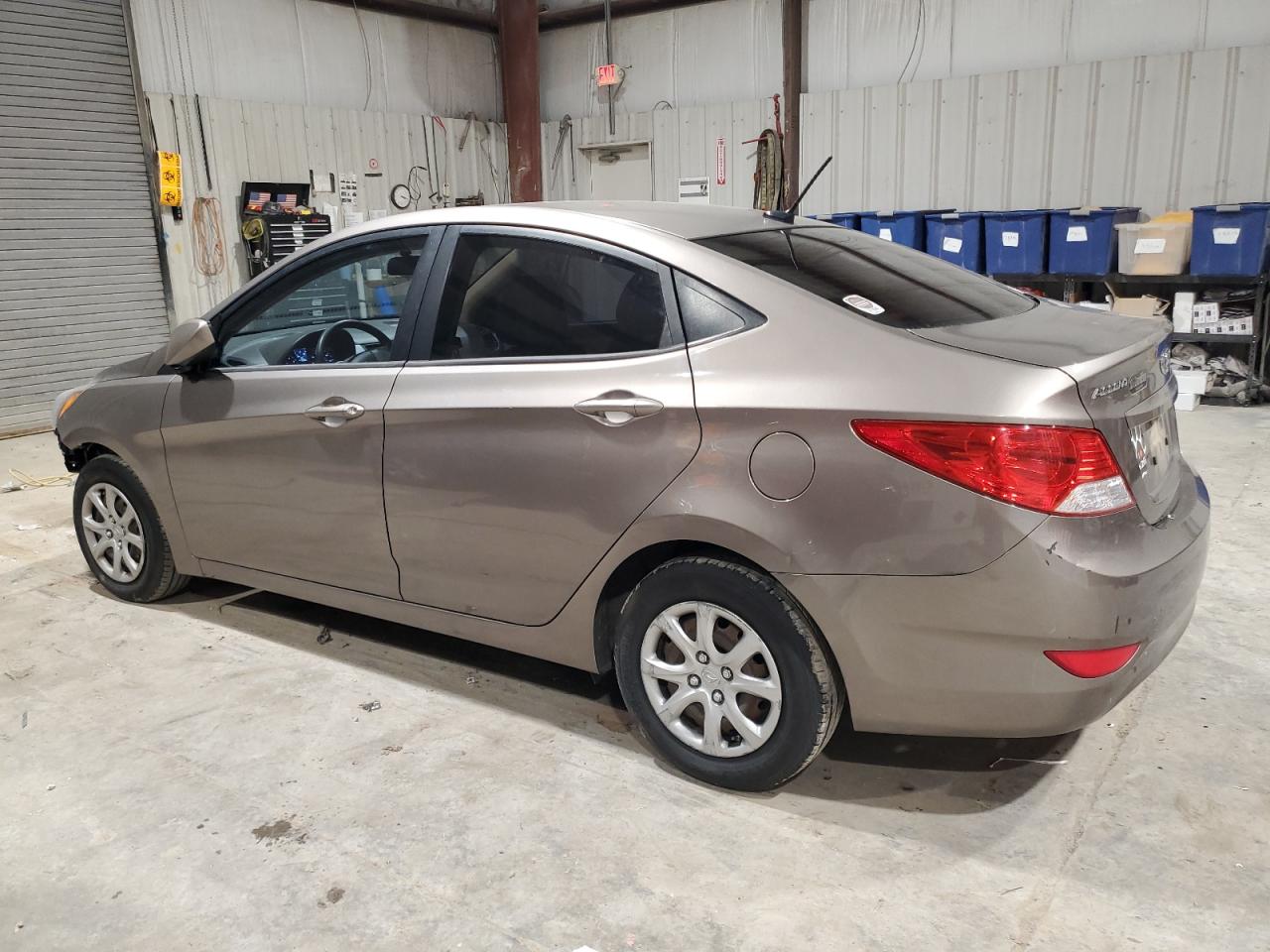 2013 Hyundai Accent - Image 2