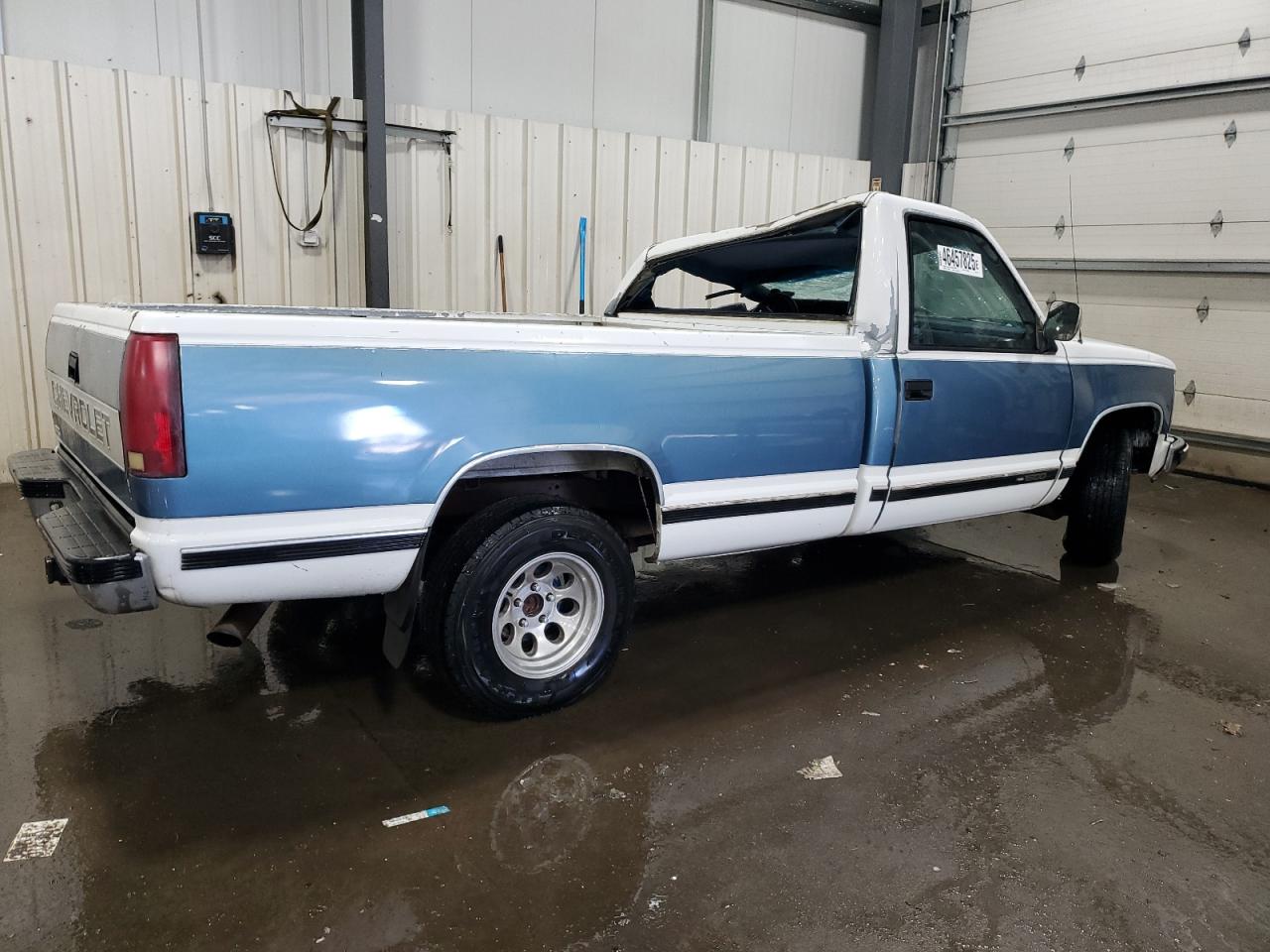 1988 Chevrolet GMT-400 - Image 3