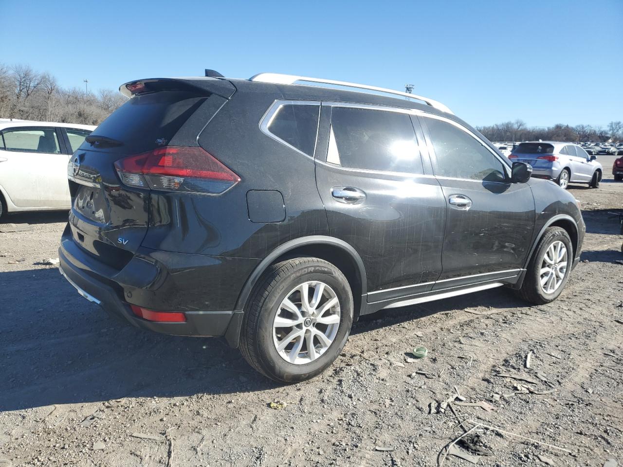 2019 Nissan Rogue - Image 3