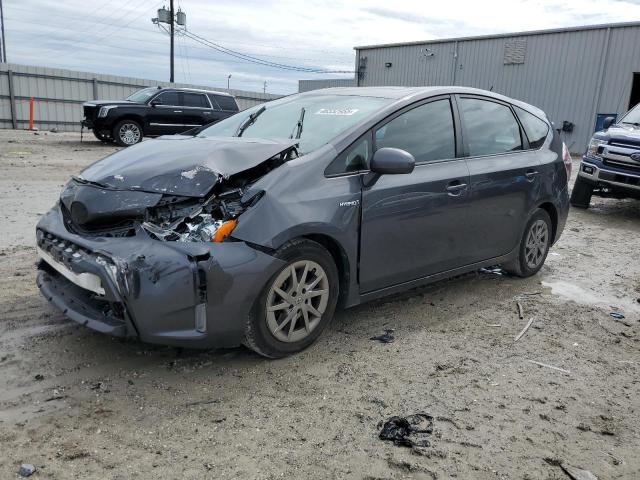 2016 Toyota Prius V 