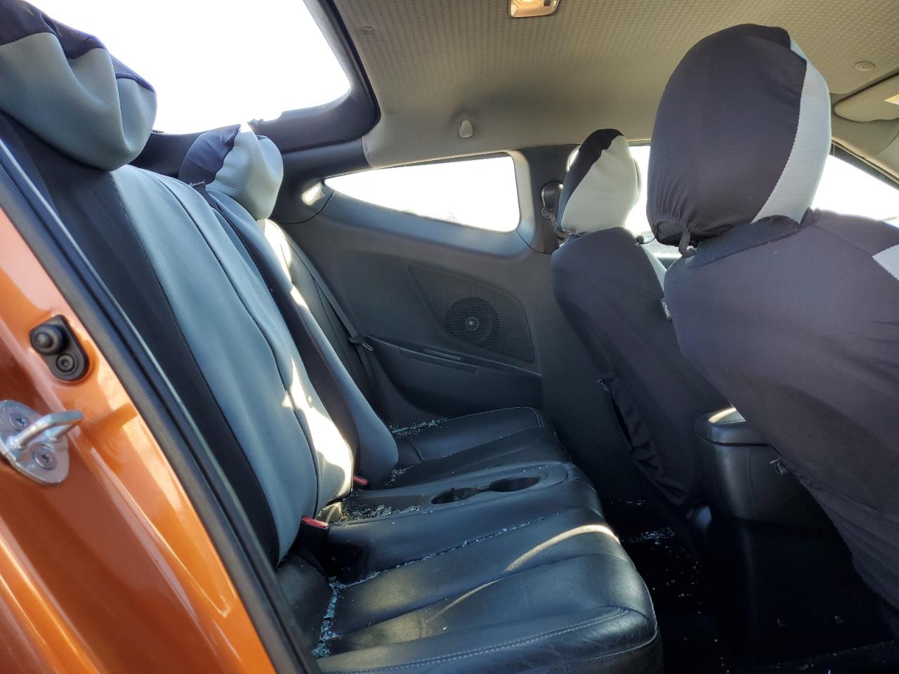 2013 Hyundai Veloster - Image 10