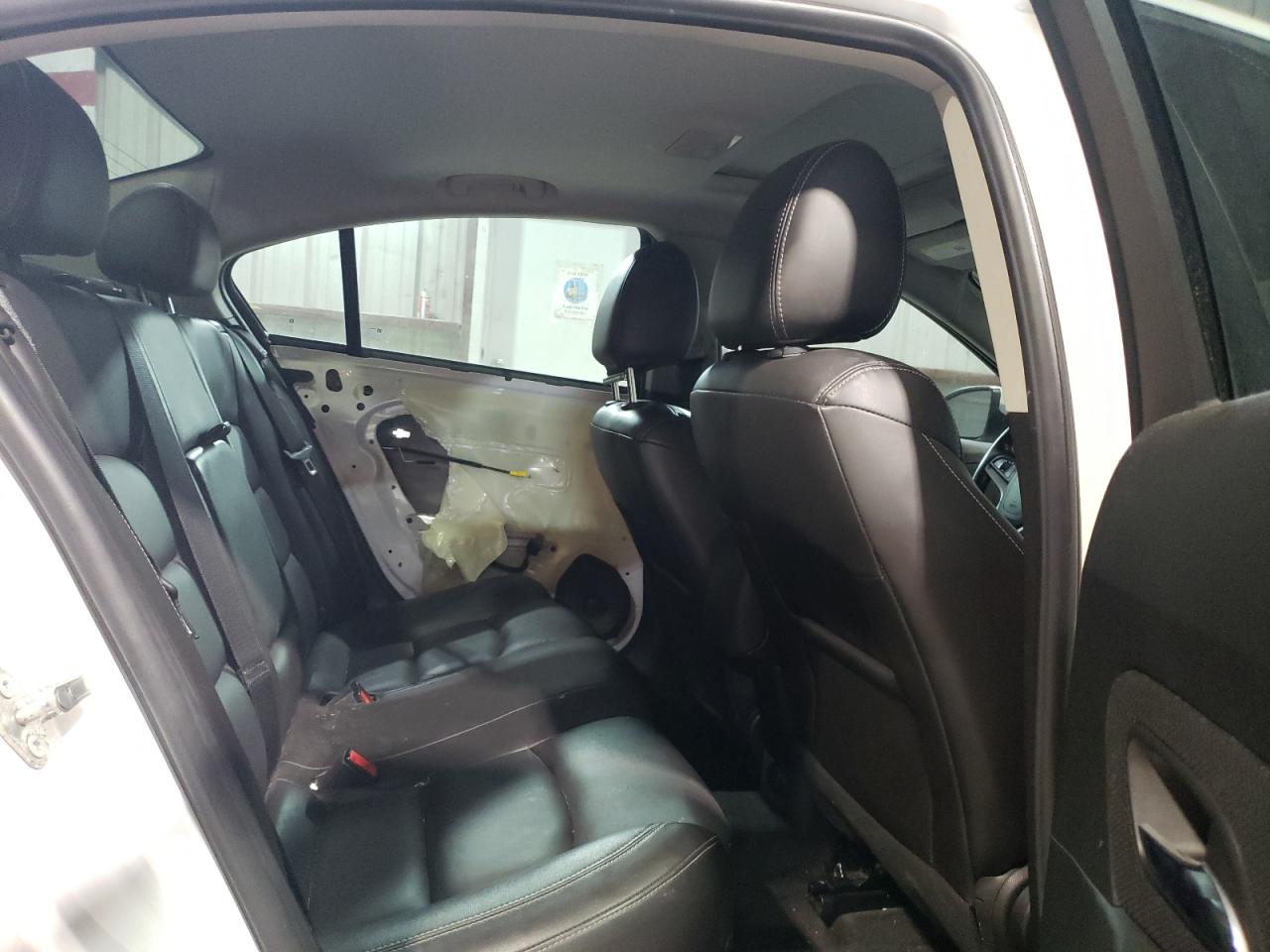 2014 Chevrolet Cruze - Image 10