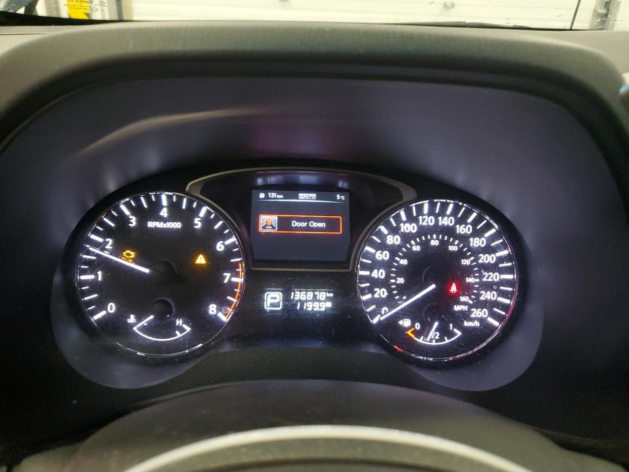 2014 Nissan Pathfinder - Image 9