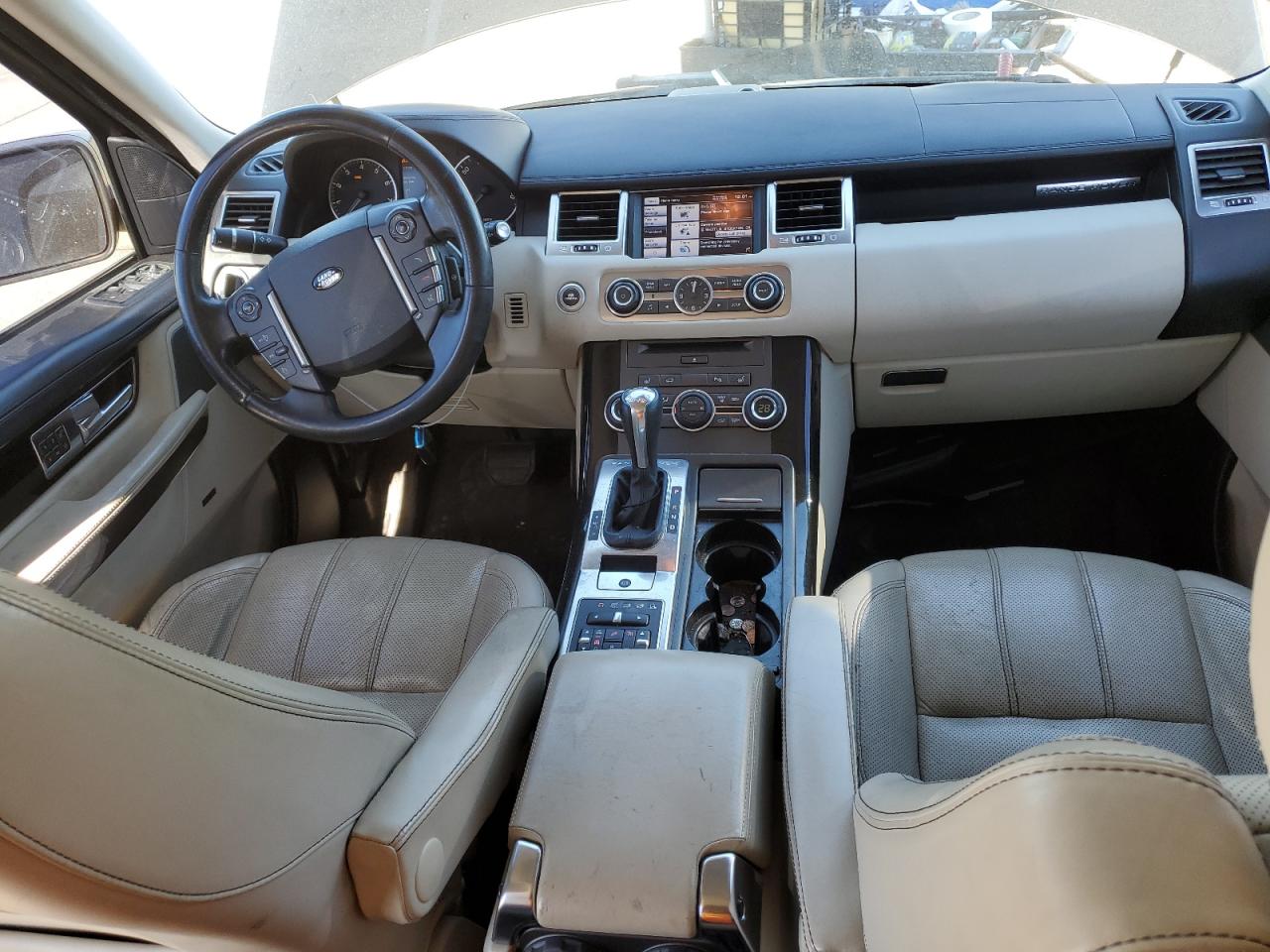2012 Land Rover Range Rover - Image 8