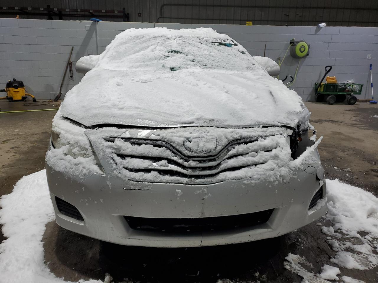 2010 Toyota Camry - Image 5