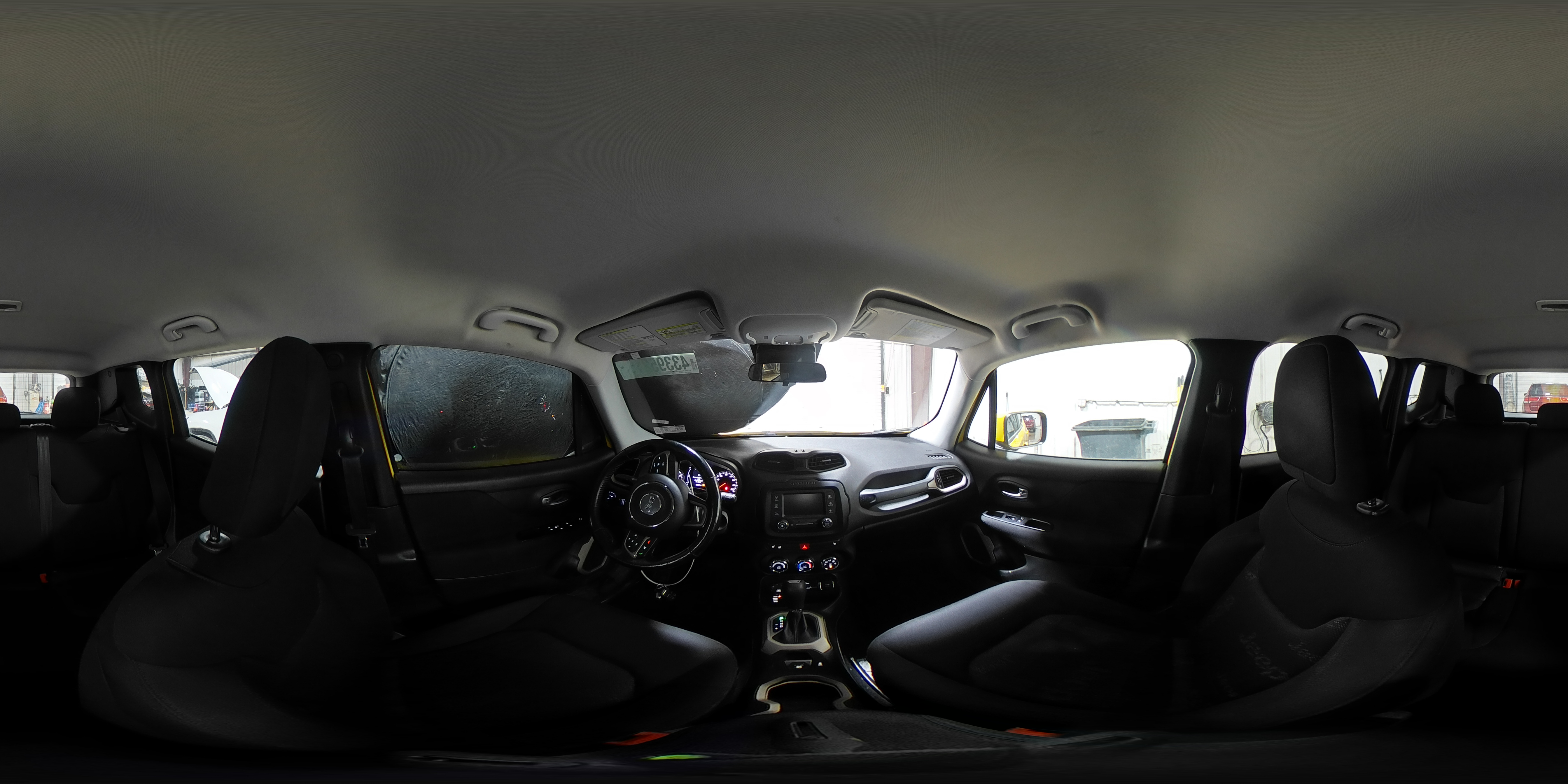 2017 Jeep Renegade - Image 15