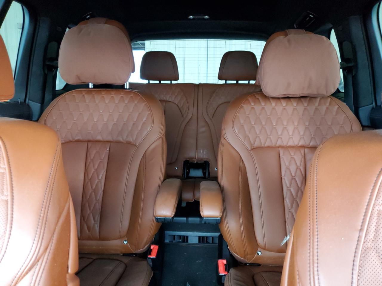 2024 BMW X7 - Image 10