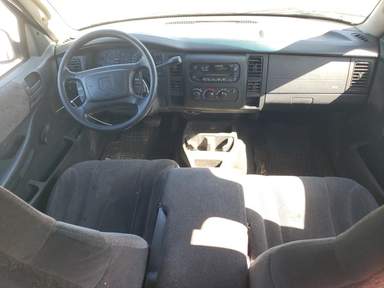 2003 Dodge Dakota - Image 8