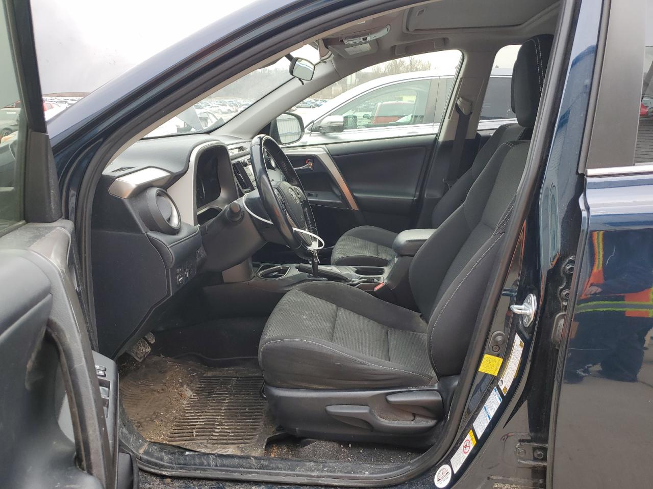 2018 Toyota RAV 4 - Image 7